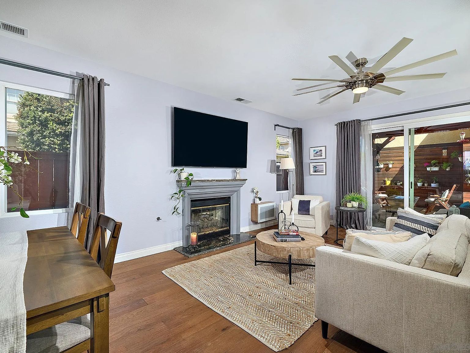 7354 Escallonia Ct Carlsbad, CA 92011 - Thumbnail 5