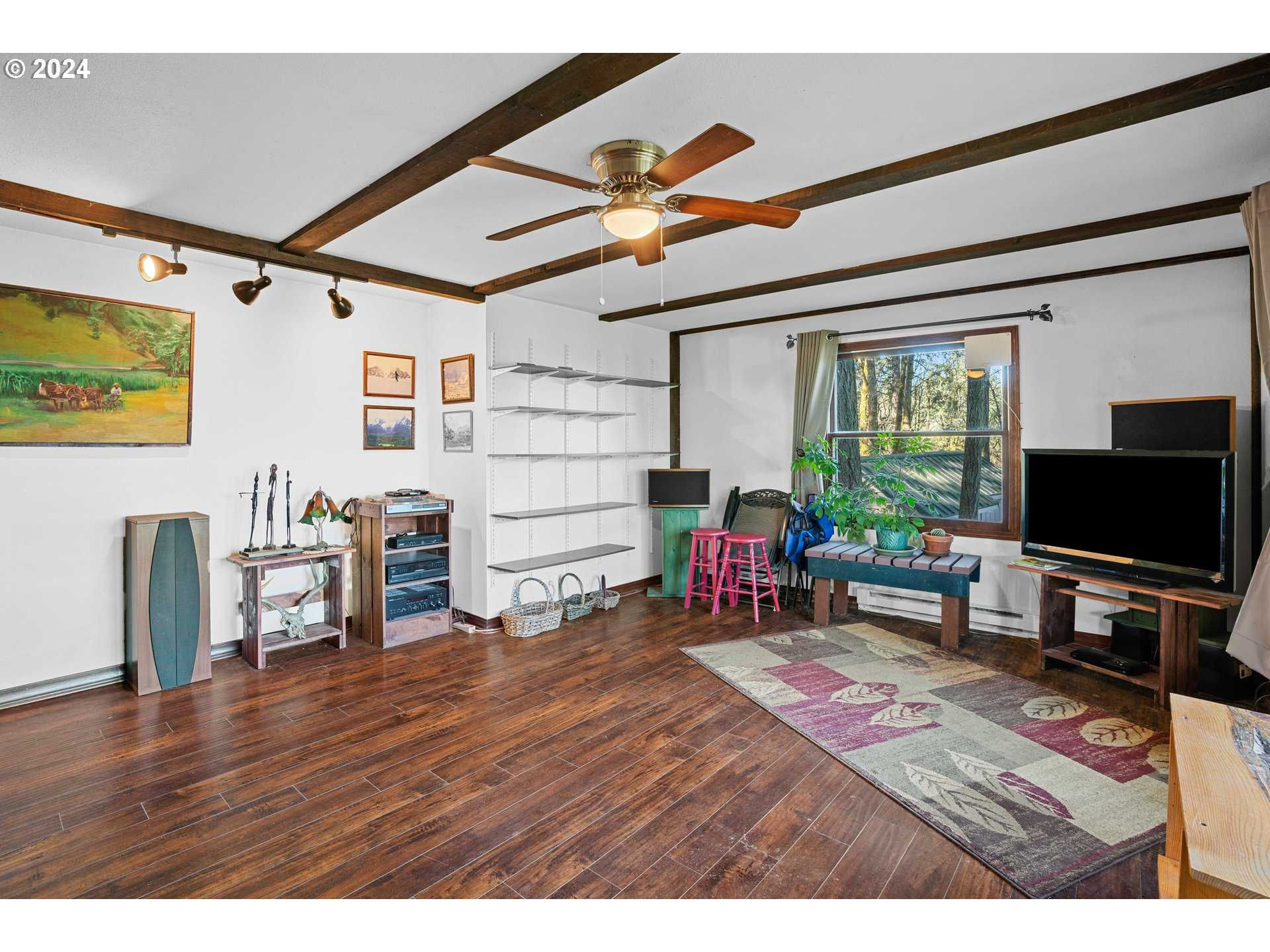 5232 Madrona Heights Dr NE, Silverton, OR, USA, 97381 - Thumbnail 5