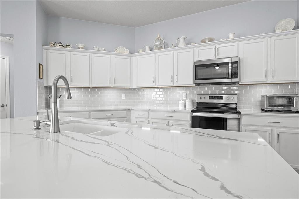 1591 Mattie Pointe Pl Auburndale, FL 33823 - Thumbnail 5