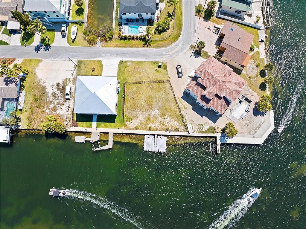 3387 Gulf Winds Cir Hernando Beach, FL 34607 - Thumbnail 5