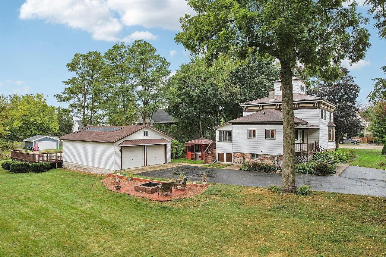 217 S Lincoln St Elkhorn, WI 53121 - Thumbnail 5