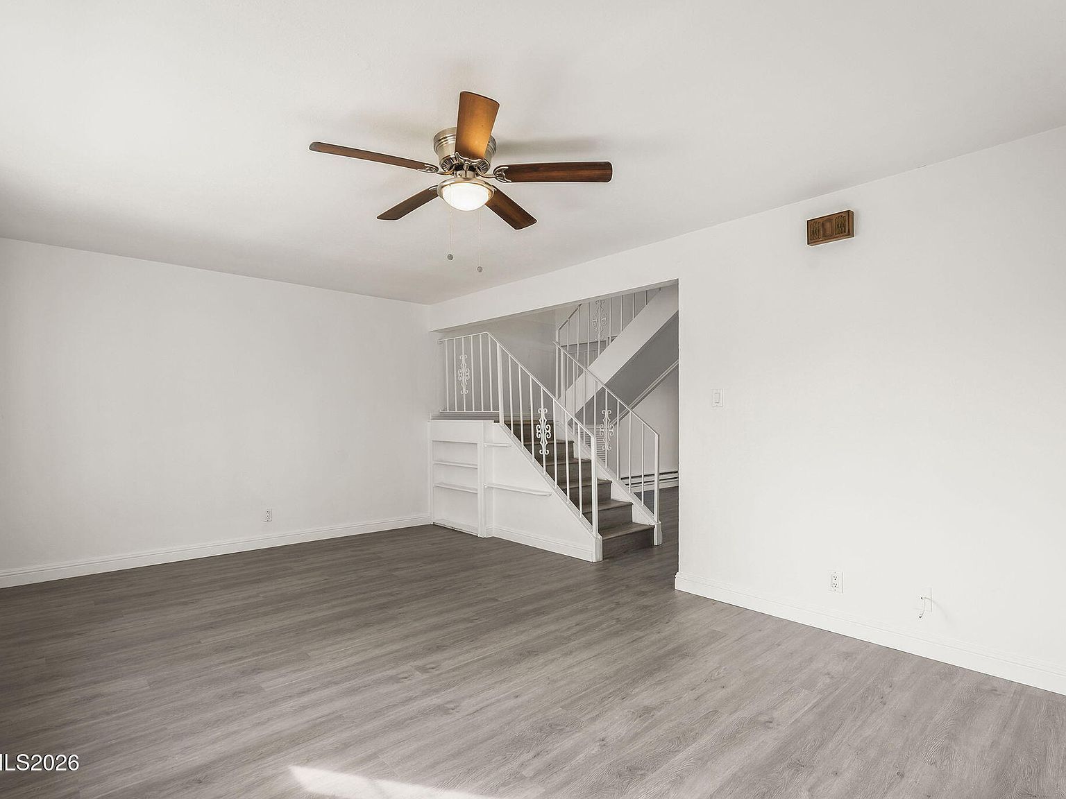483 Beacon Hill Ct APT 16D Sparks, NV 89431 - Thumbnail 5