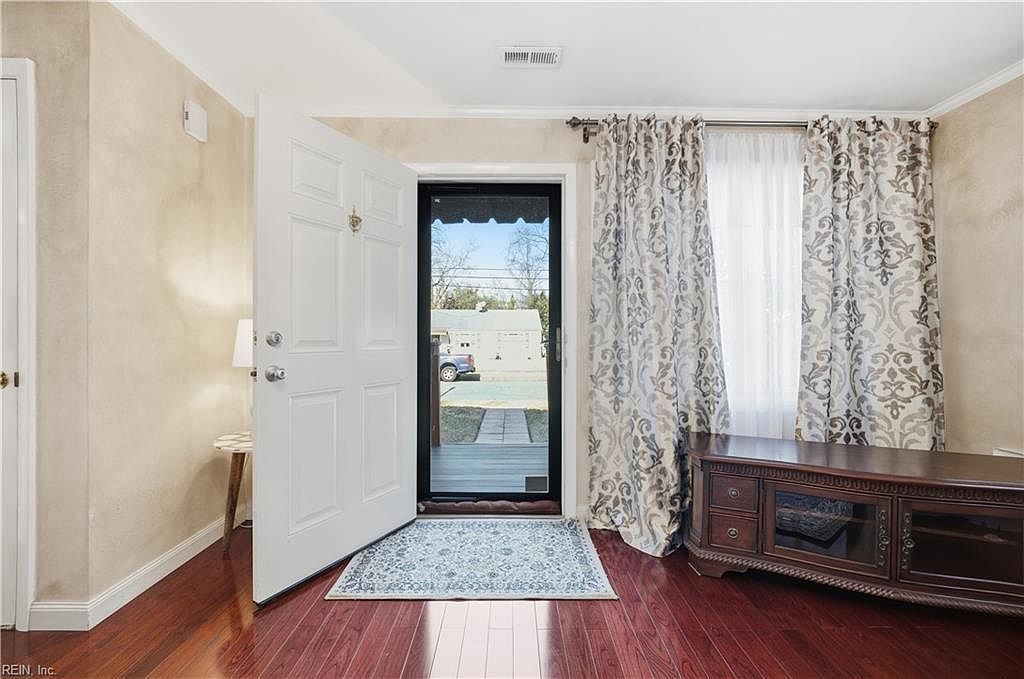 339 E Gilpin Ave Norfolk, VA 23503 - Thumbnail 5