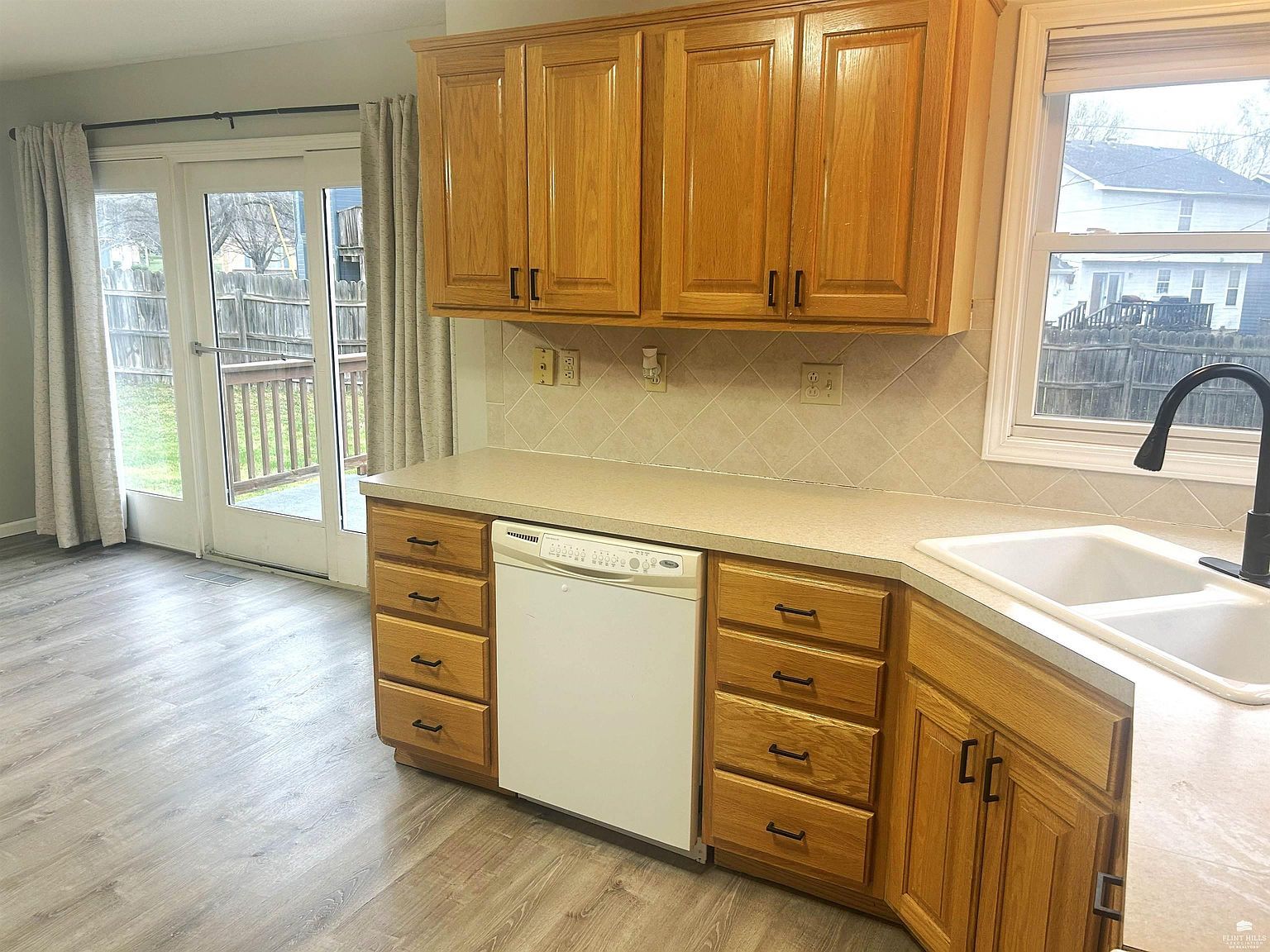 726 Whitetail Pass Manhattan, KS 66503 - Thumbnail 5