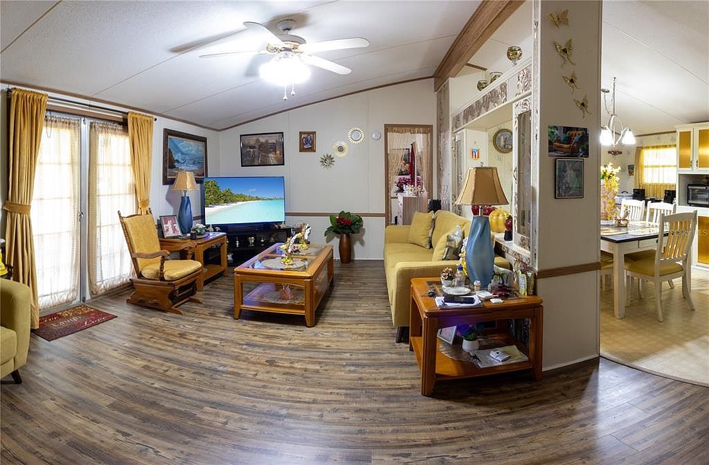 1424 Cross Bow Ln Spring Hill, FL 34607 - Thumbnail 5