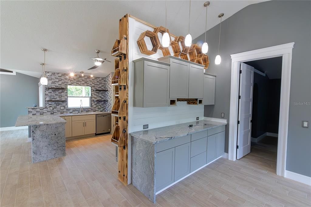 6172 Raleigh St Spring Hill, FL 34606 - Thumbnail 5