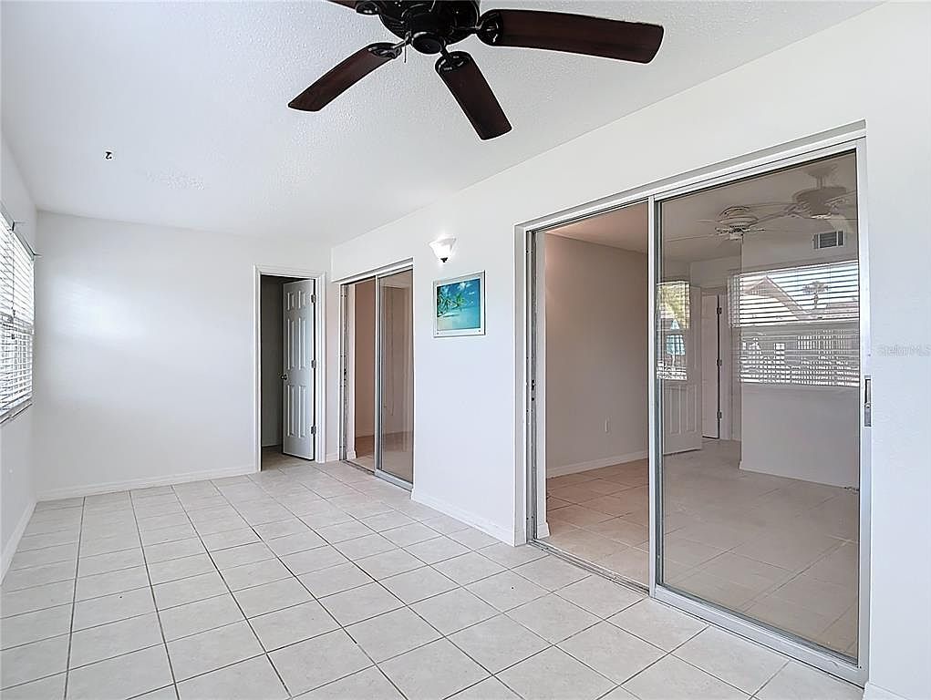 5111 Amulet Dr APT 105 New Port Richey, FL 34652 - Thumbnail 5