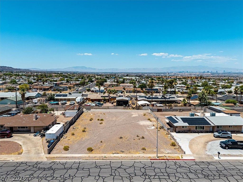 835 Park Ln Henderson, NV 89015 - Thumbnail 5