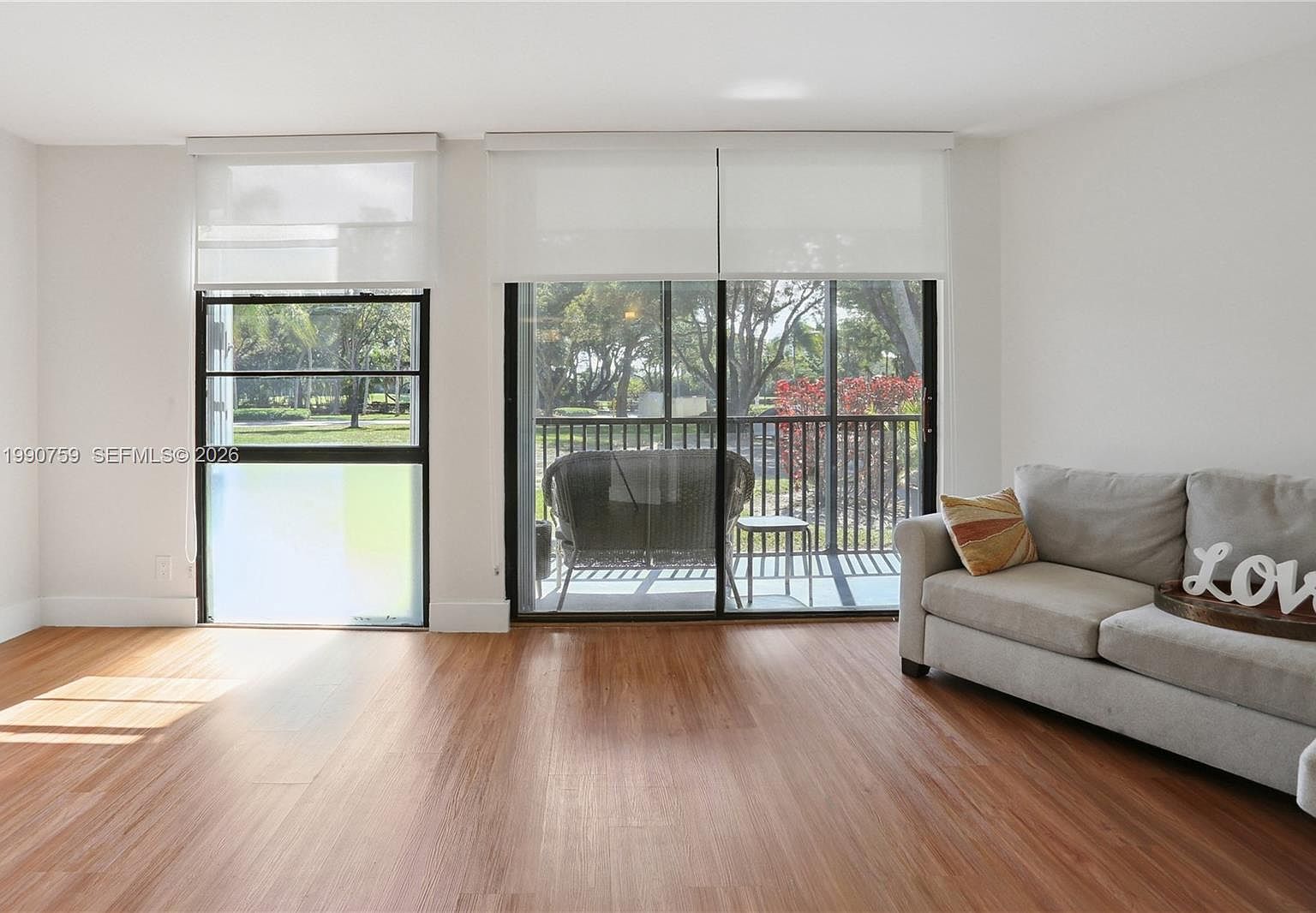3101 N Country Club Dr APT 102 Aventura, FL 33180 - Thumbnail 5