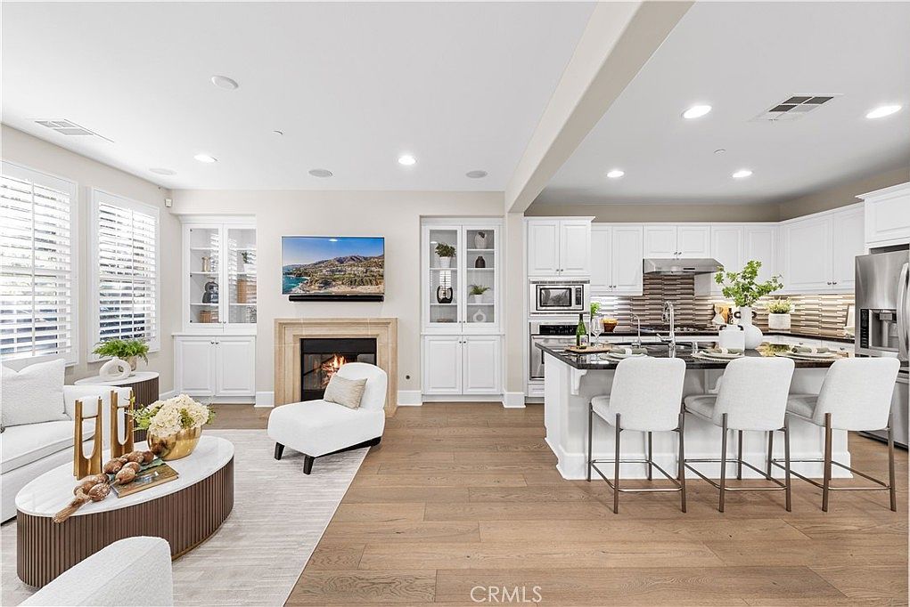 129 Pathway Irvine, CA 92618 - Thumbnail 5