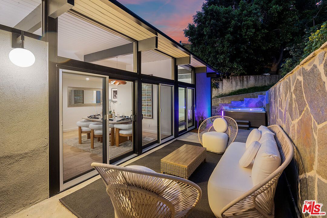 3905 Pacheco Dr Sherman Oaks, CA 91403 - Thumbnail 5
