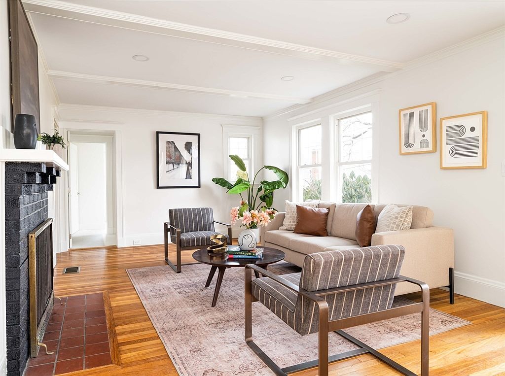 652 Belmont St Watertown, MA 02472 - Thumbnail 5