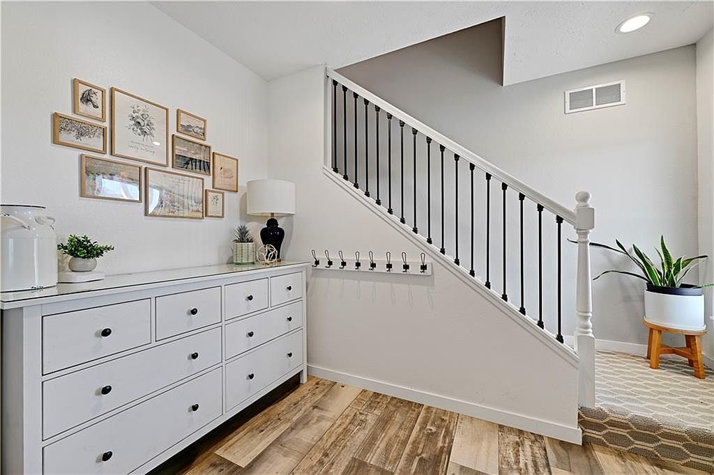 34946 Spring Valley Rd Paola, KS 66071 - Thumbnail 5