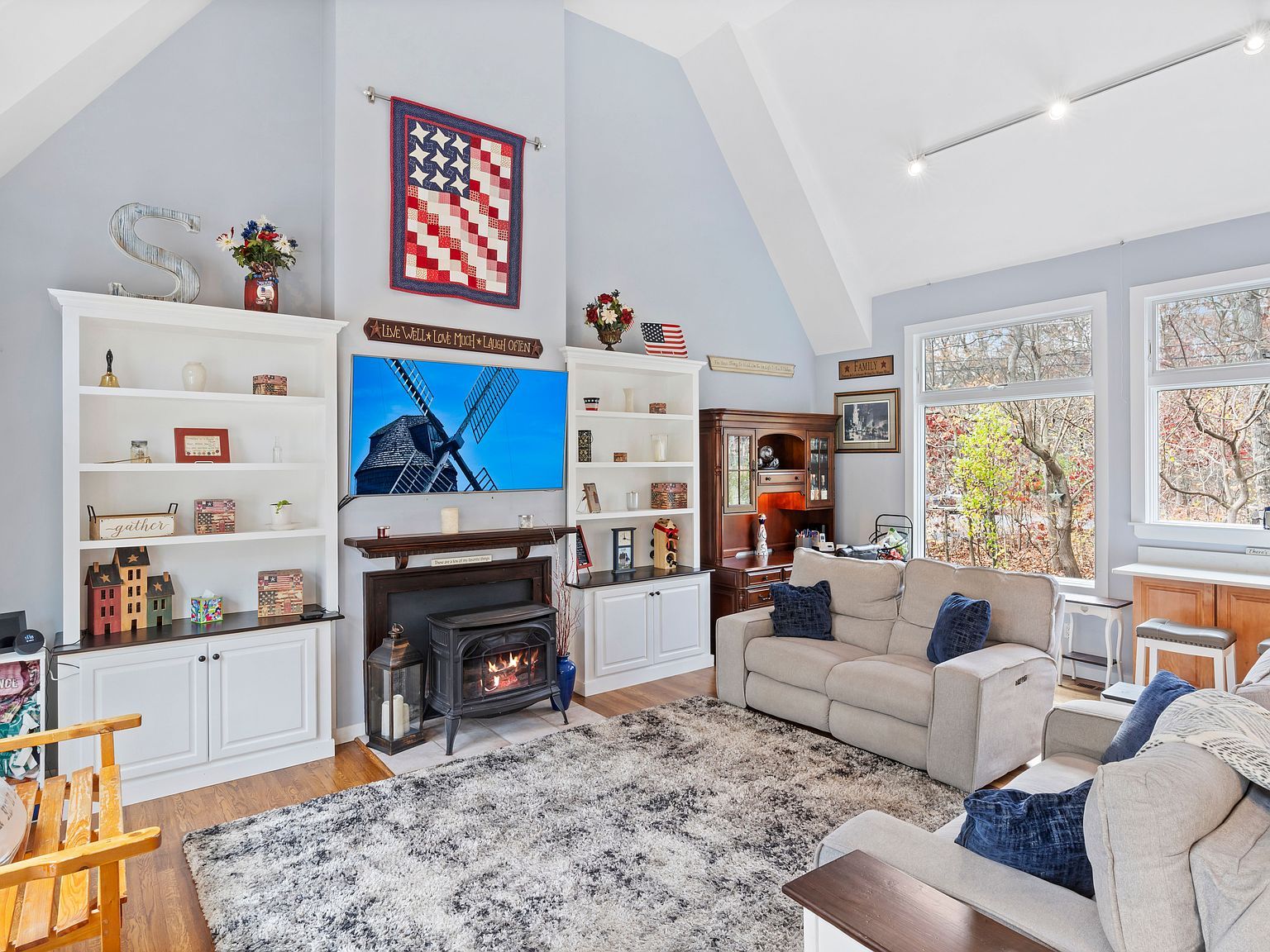 107 Spinney Rd East Quogue, NY 11942 - Thumbnail 5