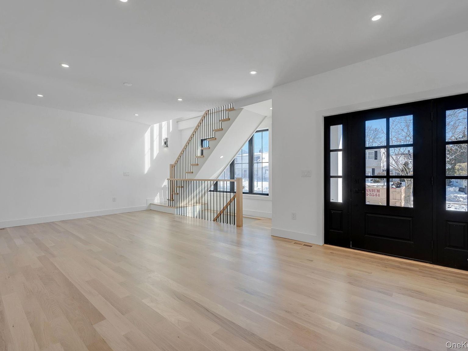 38 Pond Ln Levittown, NY 11756 - Thumbnail 5