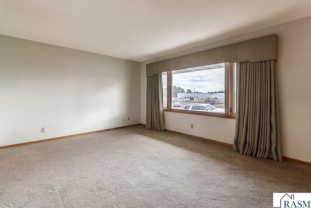 204 1st St Welcome, MN 56181 - Thumbnail 5