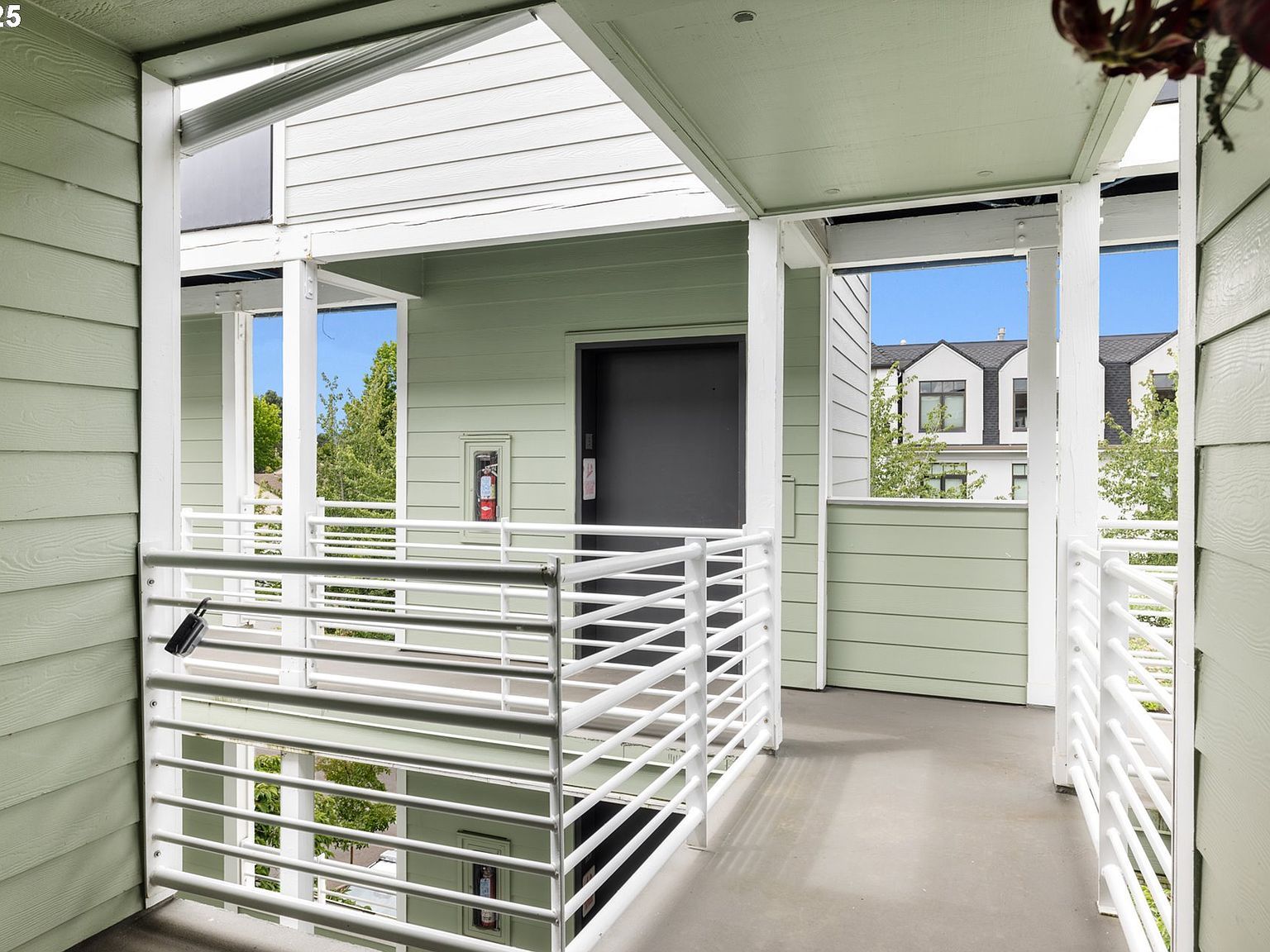 275 N Hayden Bay Dr #275 Portland, OR 97217 - Thumbnail 5