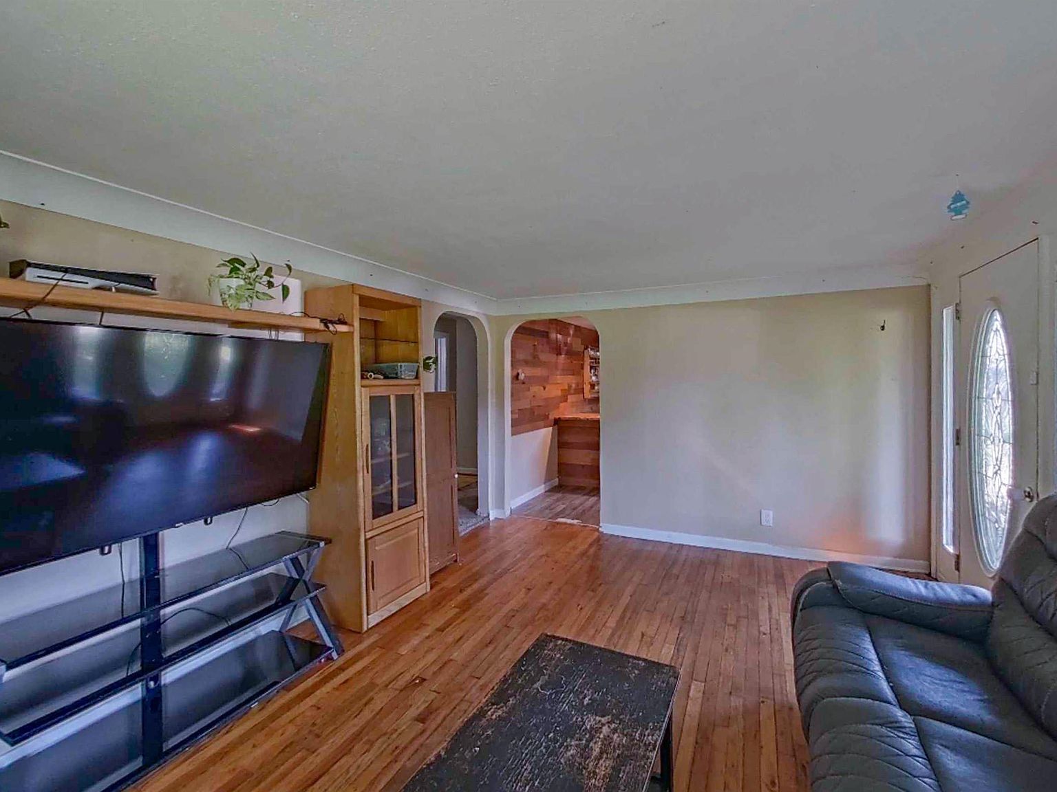 296 S Saginaw St Montrose, MI 48457 - Thumbnail 5