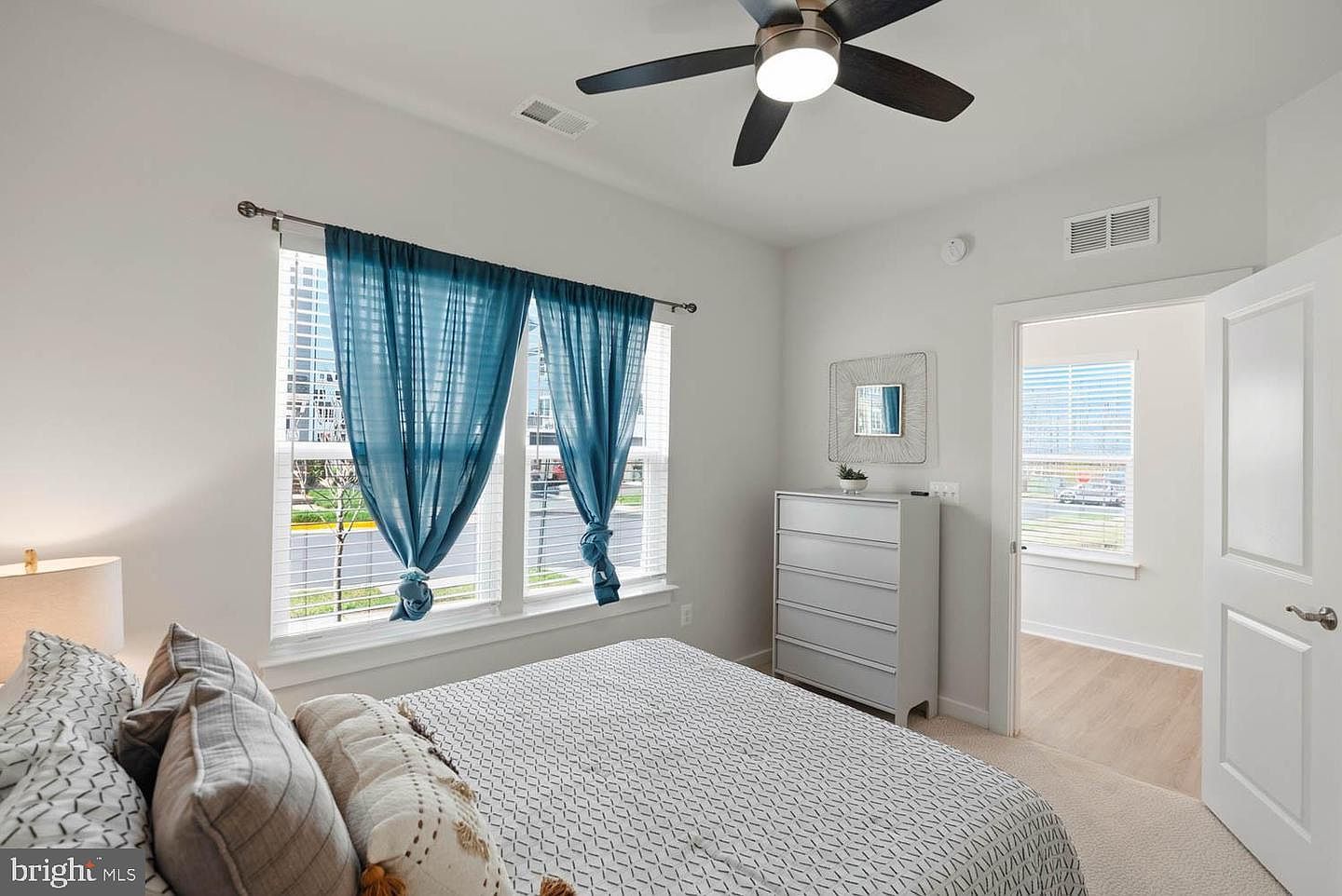 1601 Grove Chestnut Rd Dumfries, VA 22026 - Thumbnail 5