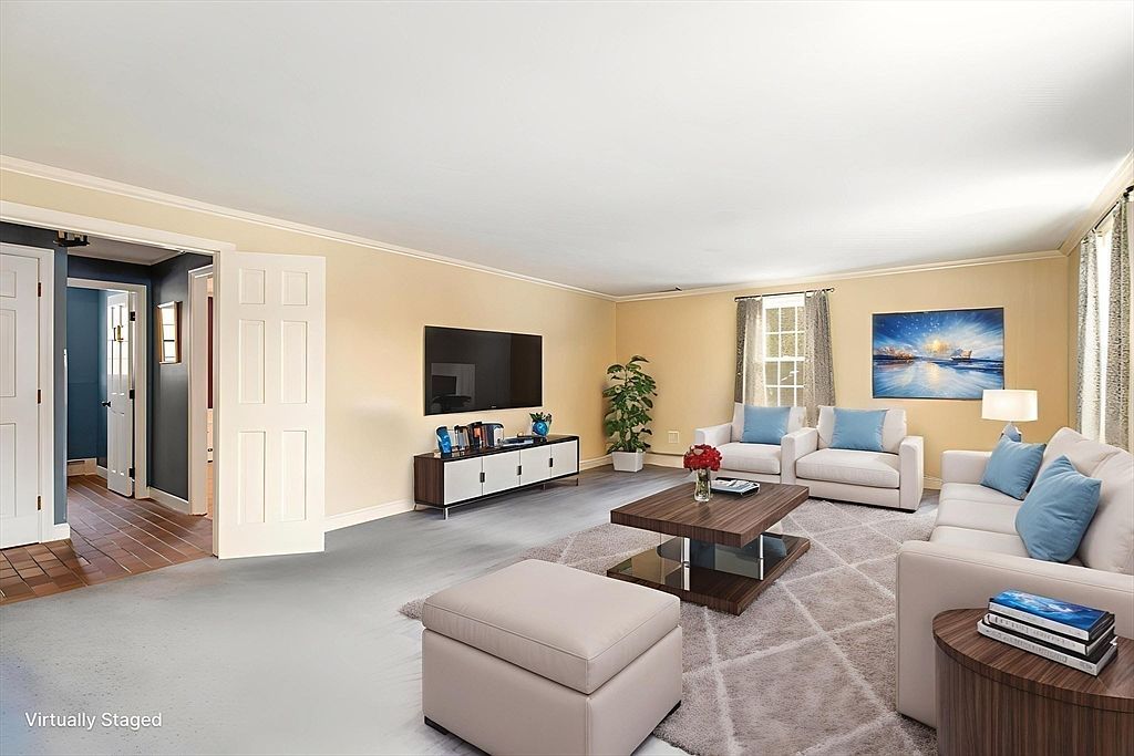 56 Fisher St Medway, MA 02053 - Thumbnail 5