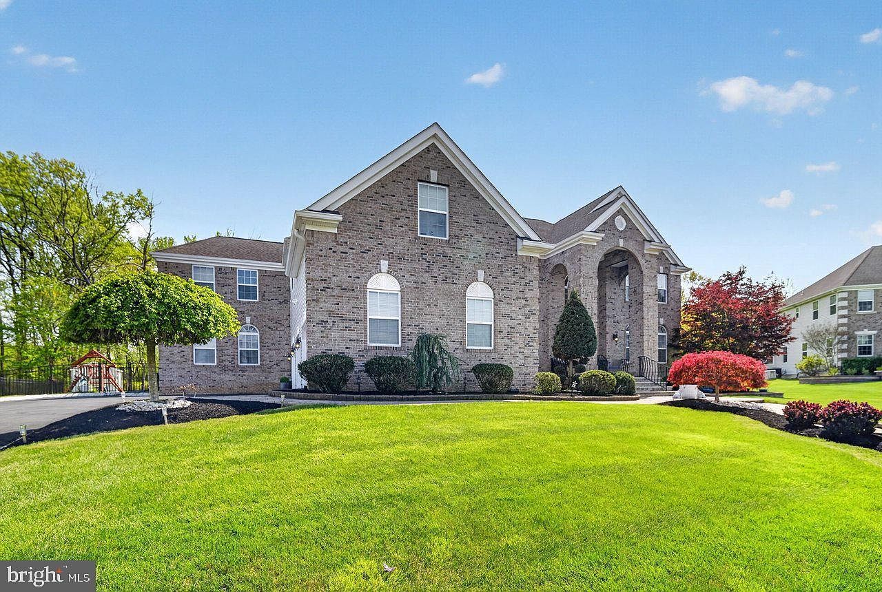 45 Emerald Rd Robbinsville, NJ 08691 - Thumbnail 5