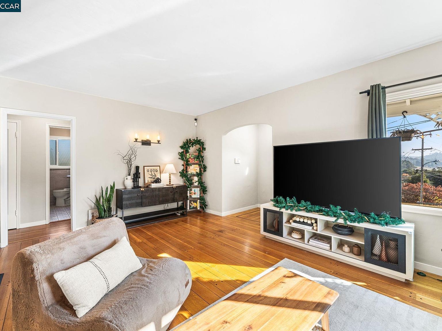 3649 Shone Ave Oakland, CA 94605 - Thumbnail 5