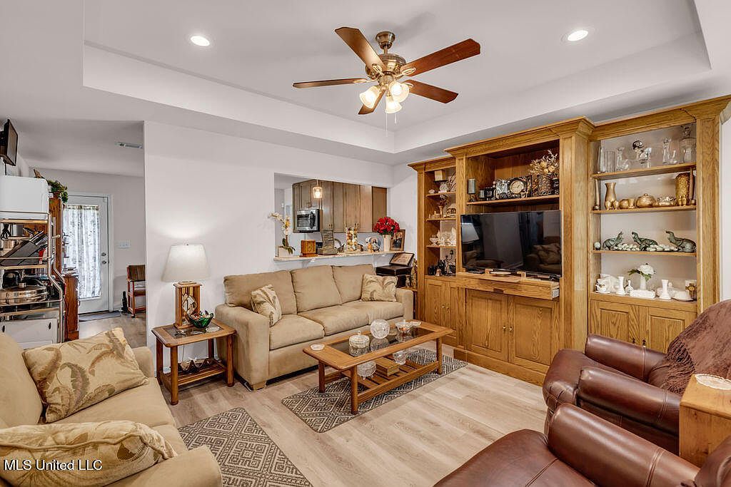 1084 Koloa Ct Diamondhead, MS 39525 - Thumbnail 5