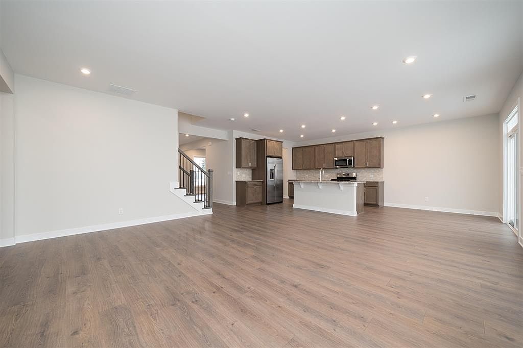 2091 Pebble Wood Dr Owensboro, KY 42303 - Thumbnail 5