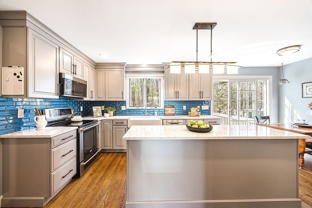 36 Lindsay Ln Reading, MA 01867 - Thumbnail 5