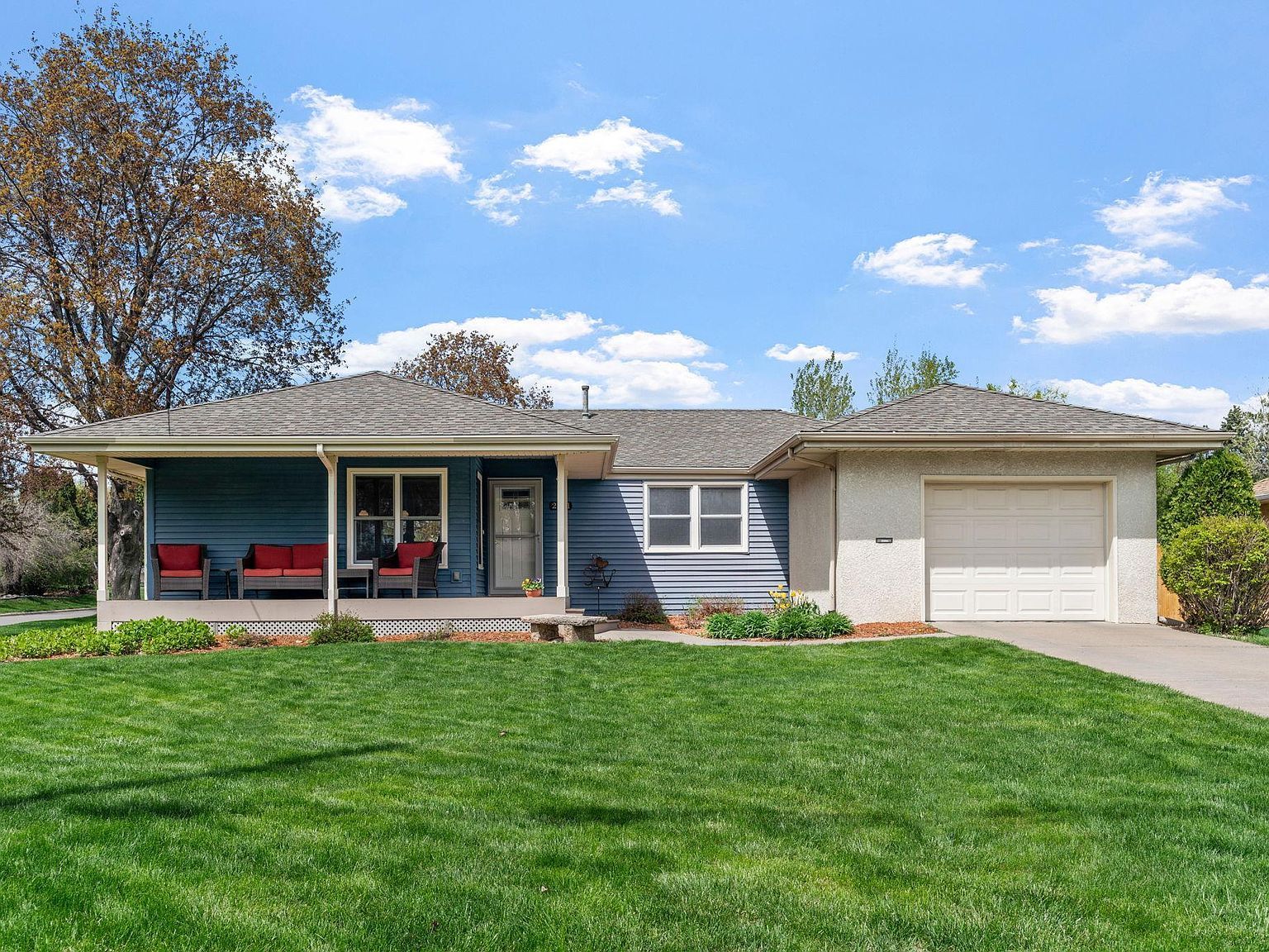 2601 30th Ave NE Saint Anthony, MN 55418 - Thumbnail 5