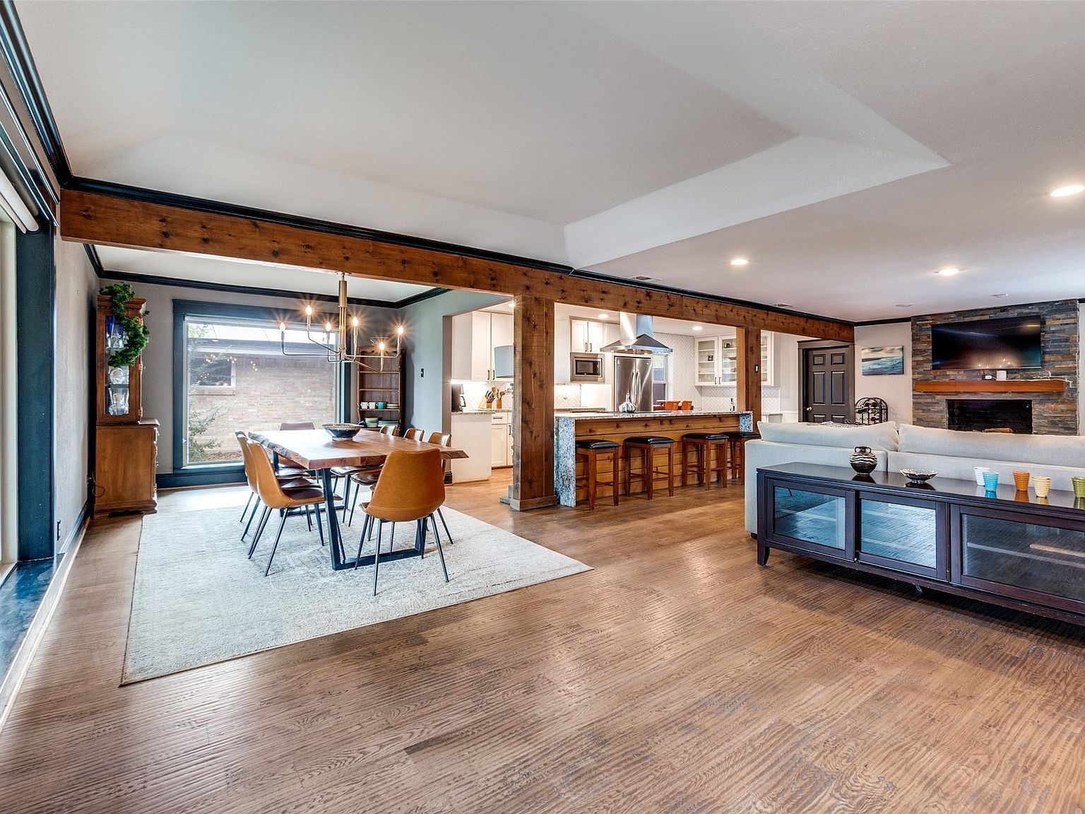 10355 Carry Back Cir Dallas, TX 75229 - Thumbnail 5