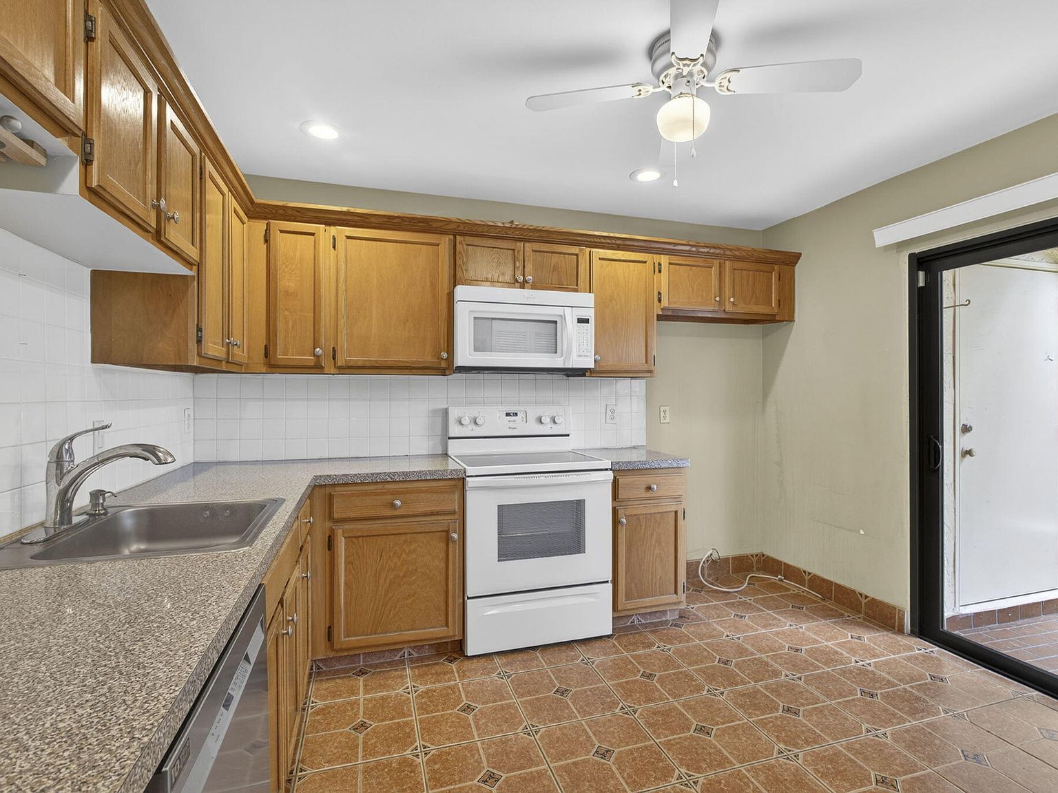 67 Macadamia Ct Royal Palm Beach, FL 33411 - Thumbnail 5