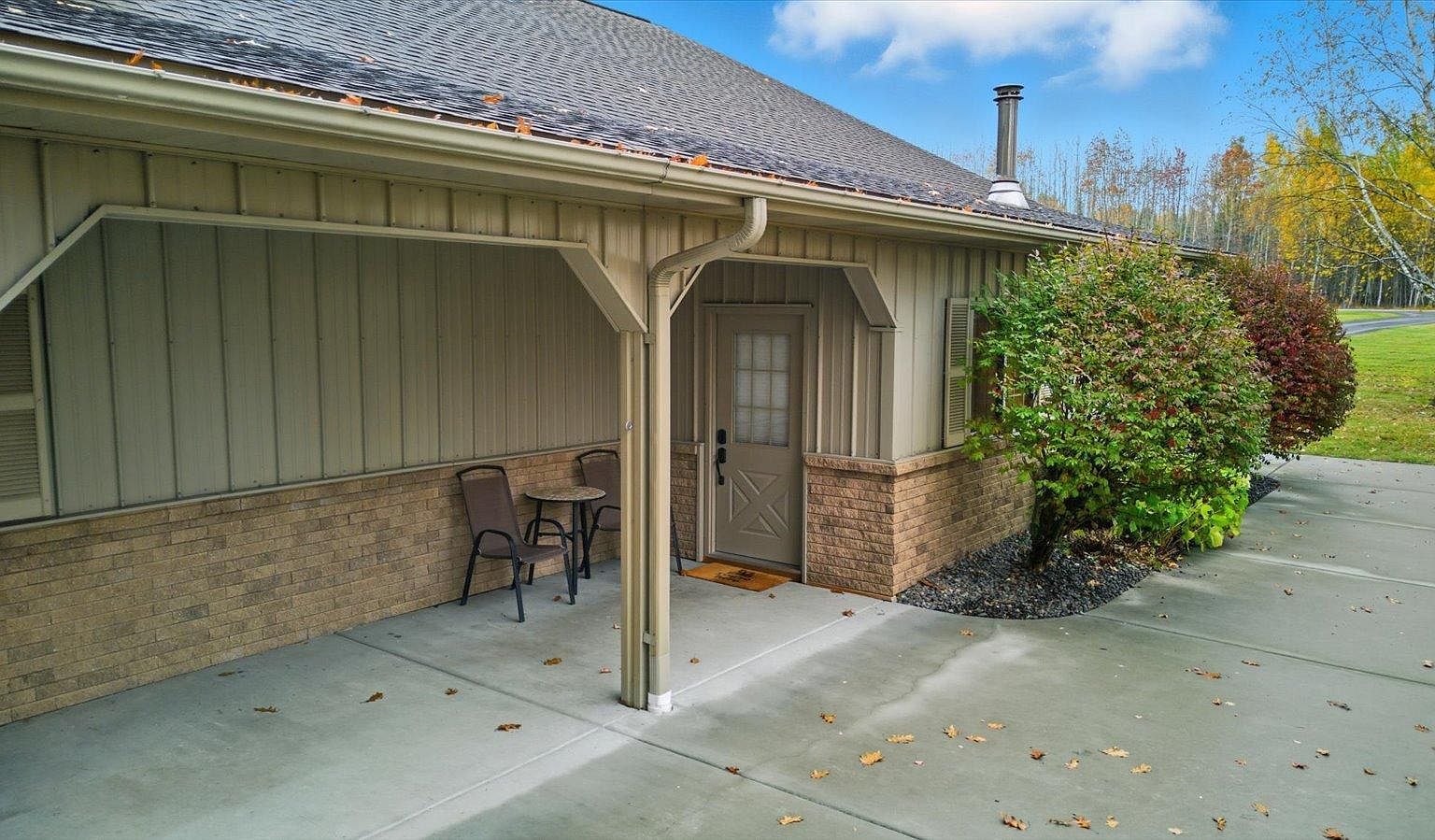 21437 County Road 17 Cohasset, MN 55721 - Thumbnail 5