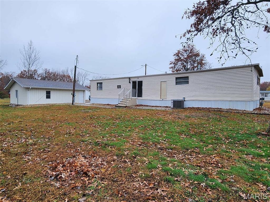 1106 Harrison Ave Sandoval, IL 62882 - Thumbnail 5