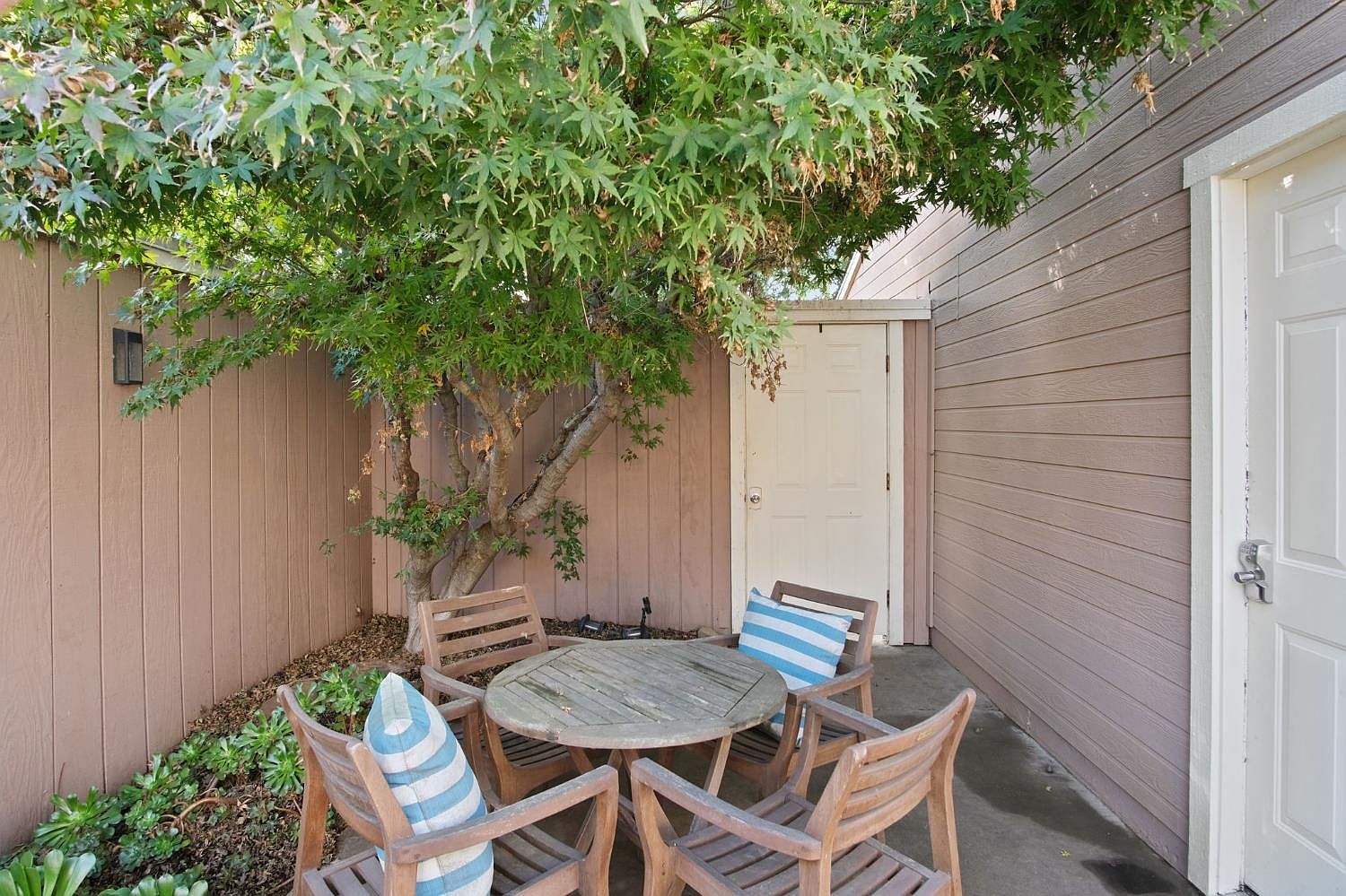 1200 Lakewood Ave APT 2 Modesto, CA 95355 - Thumbnail 5