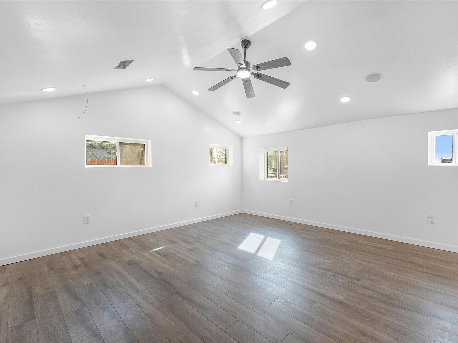 401 Gomez Ave NE Albuquerque, NM 87102 - Thumbnail 5