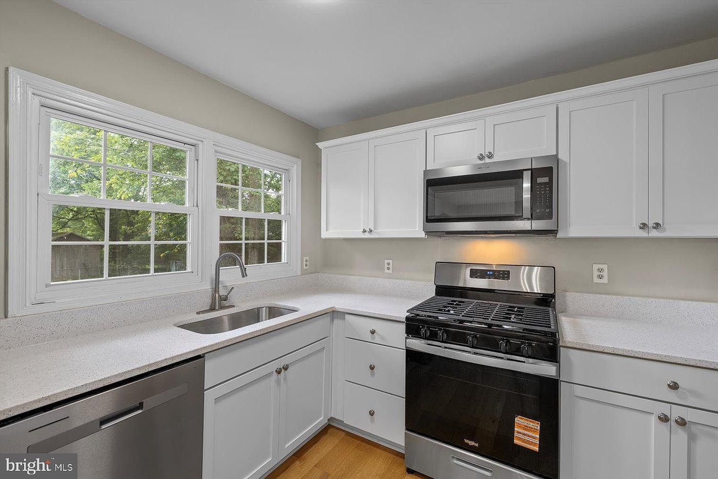 809 Sherwood Ln Fredericksburg, VA 22407 - Thumbnail 5