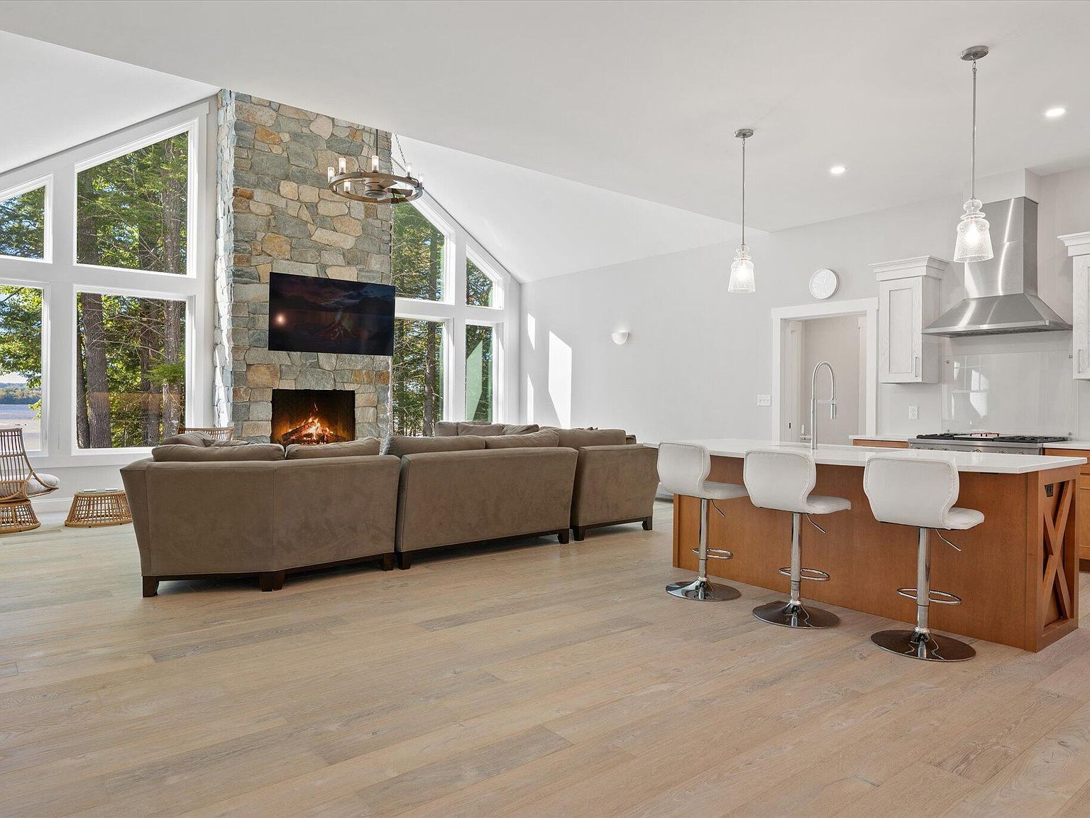 90 Blue Jay Ln Waltham, ME 04605 - Thumbnail 5