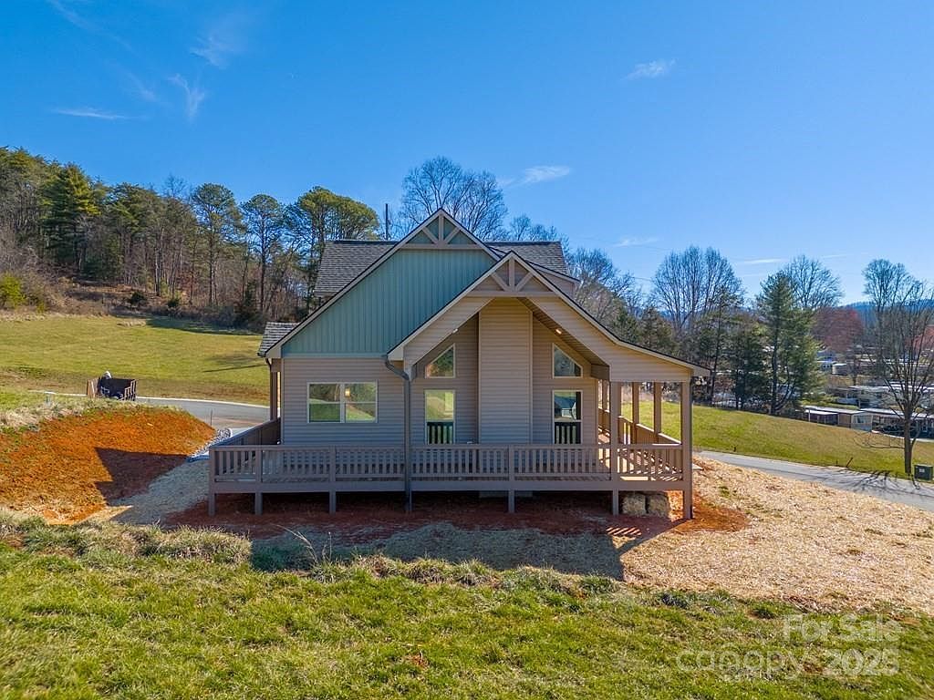 50 Fairview St Franklin, NC 28734 - Thumbnail 5