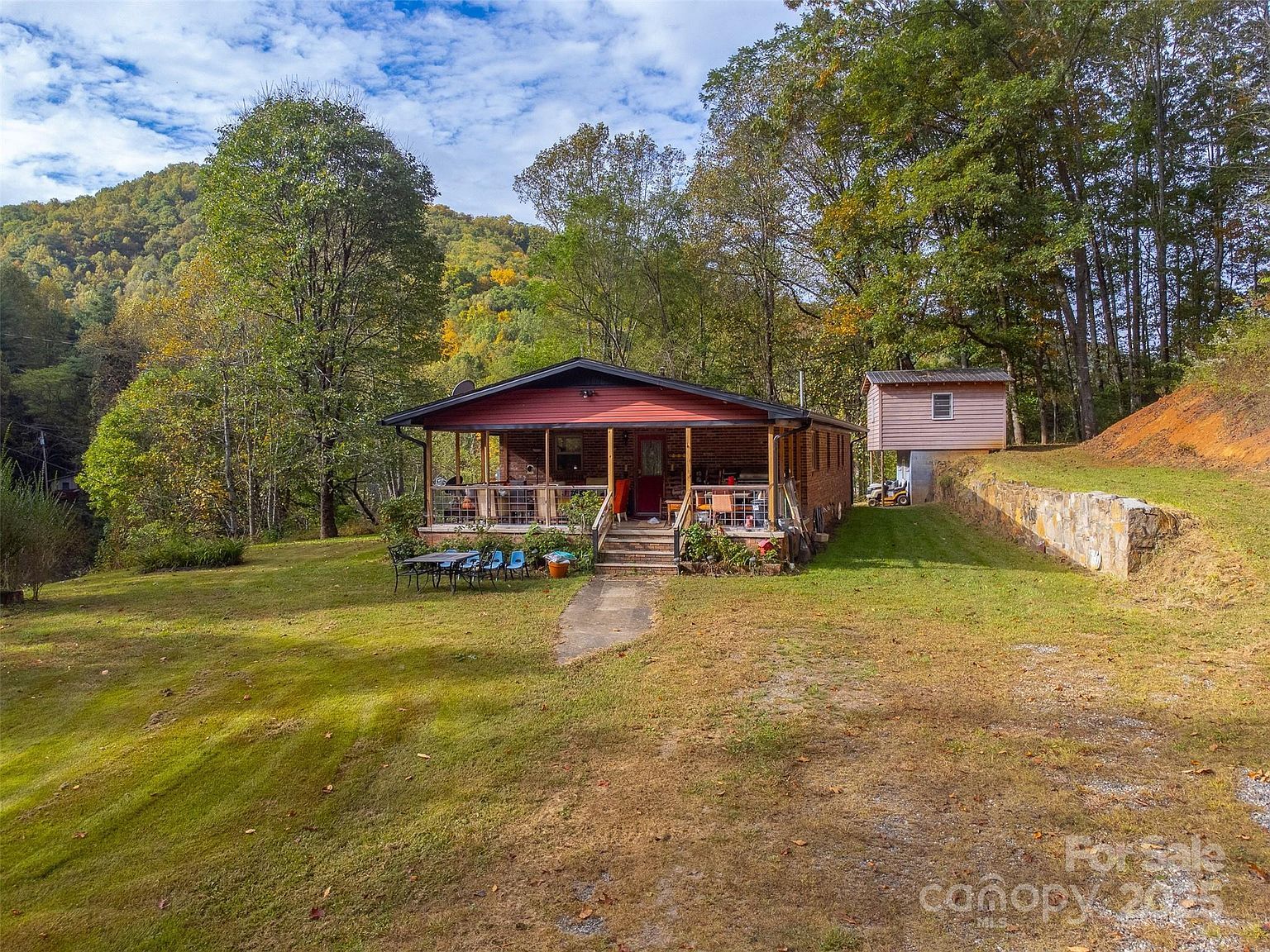 187 Garnet Rd Sylva, NC 28779 - Thumbnail 5