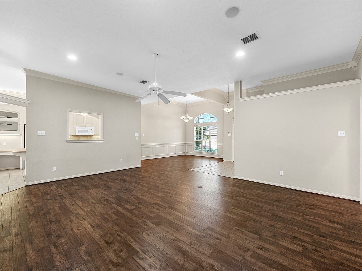 1209 Stonehill Cir Hewitt, TX 76643 - Thumbnail 5