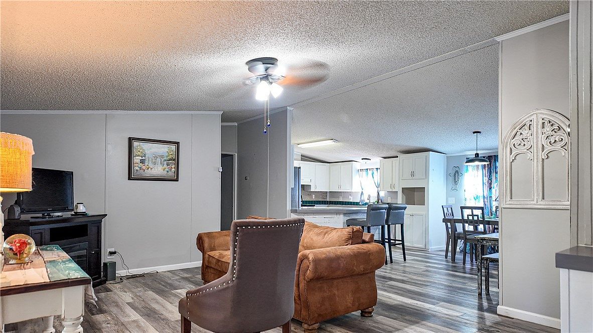 255 Drury Ln Hortense, GA 31543 - Thumbnail 5