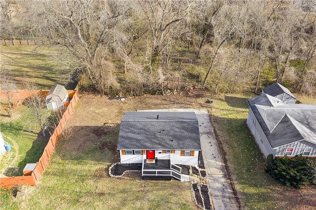 7101 Willow Ave Raytown, MO 64133 - Thumbnail 5