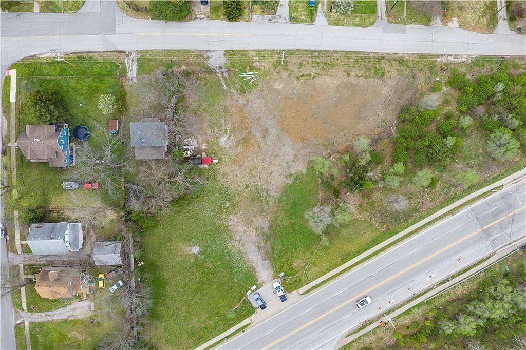 9827 E Independence Ave Independence, MO 64053 - Thumbnail 5