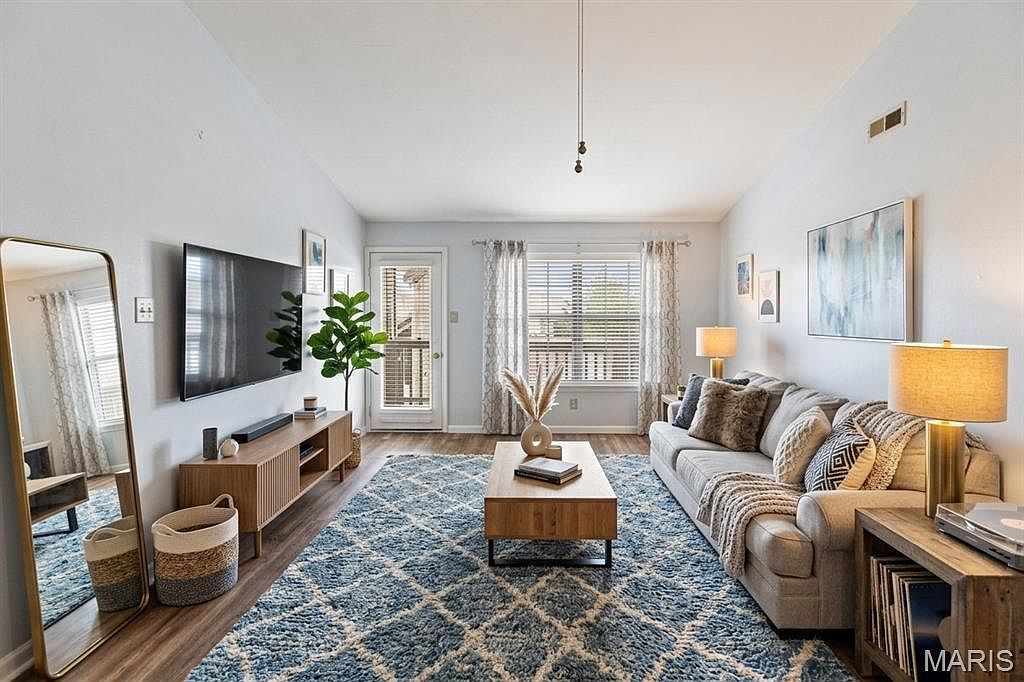 11212 Gravois Rd APT 202 Saint Louis, MO 63126 - Thumbnail 5