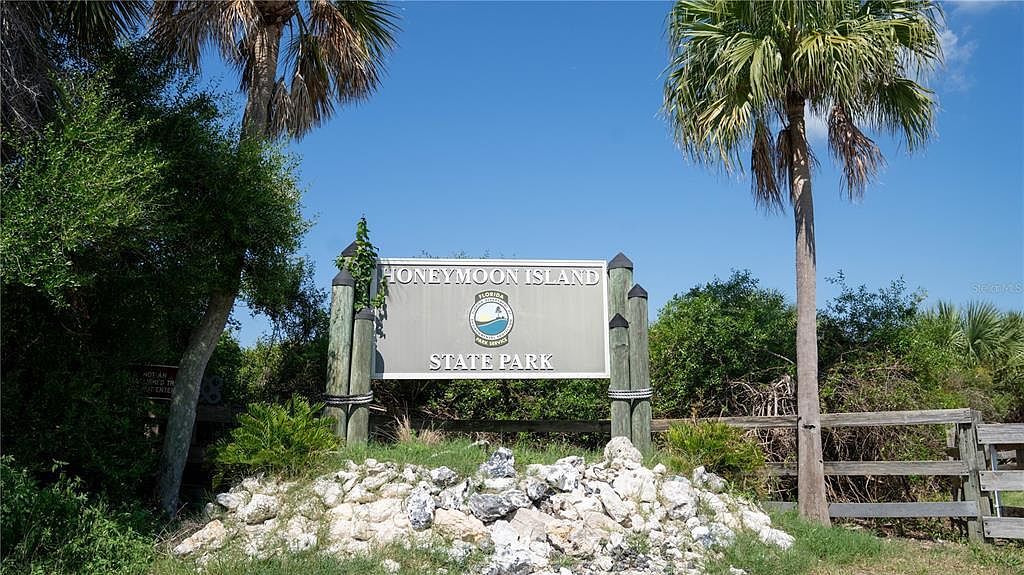 2279 Ranchette Ln Dunedin, FL 34698 - Thumbnail 5