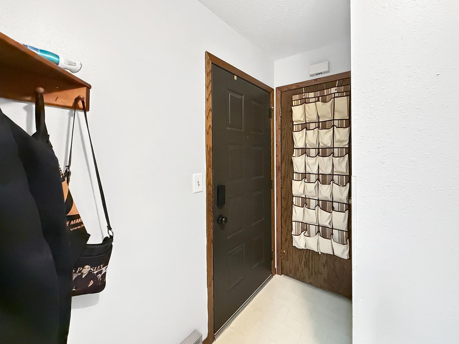 2402 18th St S APT 3 Fargo, ND 58103 - Thumbnail 5