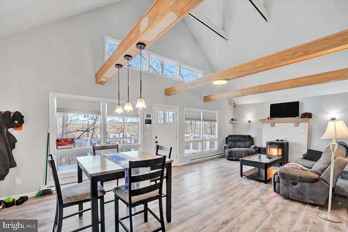 306 Timber Hill Rd Henryville, PA 18332 - Thumbnail 5