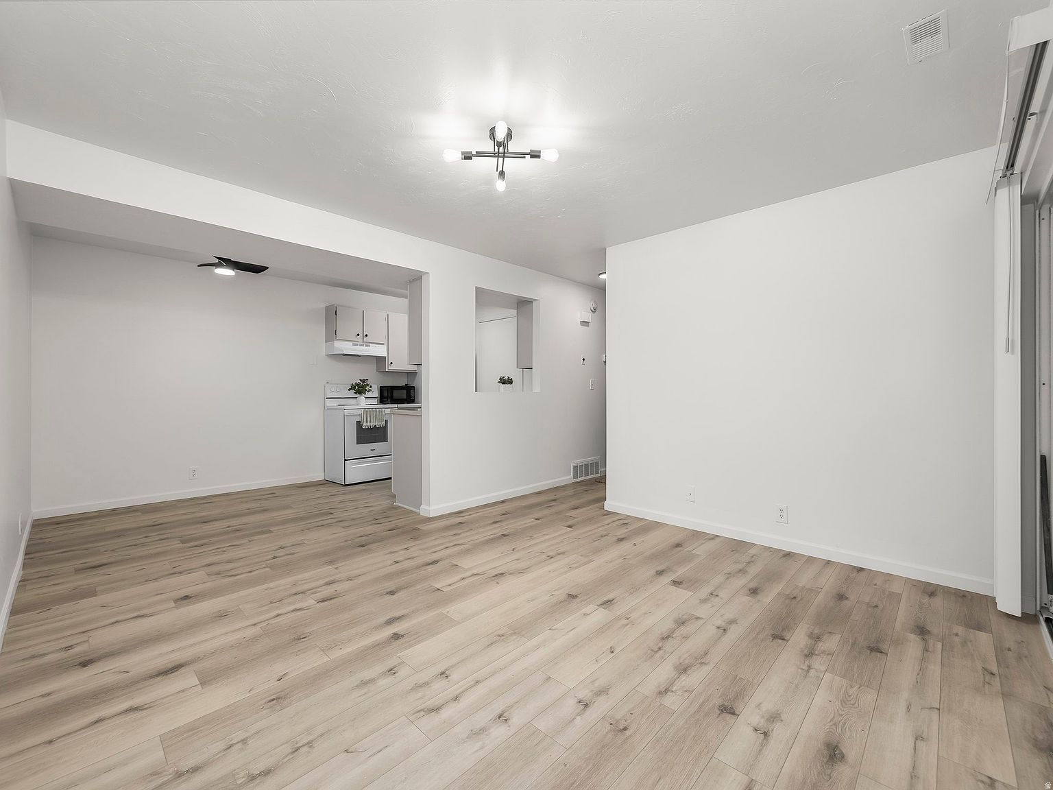 6129 S 1300th St E #T Salt Lake City, UT 84121 - Thumbnail 5