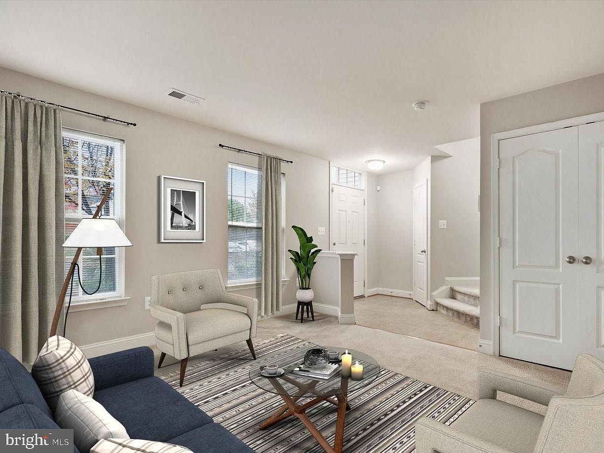 5027 Potomac Highlands Cir Triangle, VA 22172 - Thumbnail 5